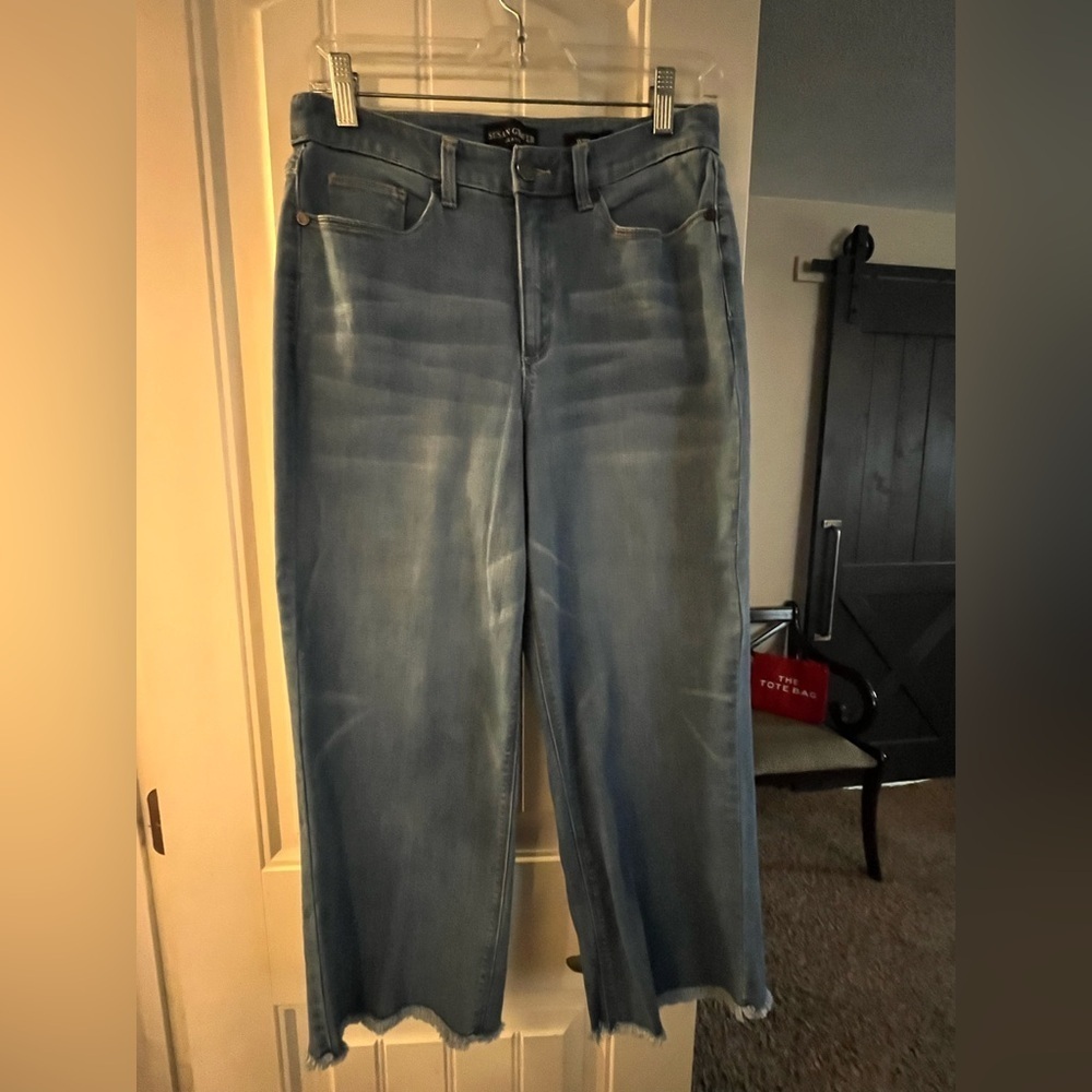 Susan Graver Wide Leg Cropped Jeans, size 8